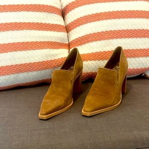 Vince Camuto. - Never worn outside